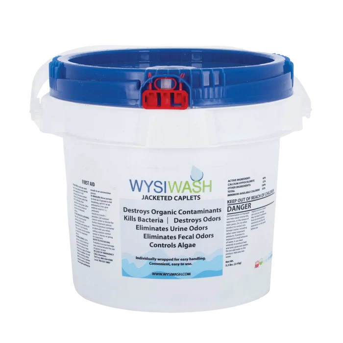 Wysiwash® Sanitizing System,"White bucket with blue lid and red latch, front view"